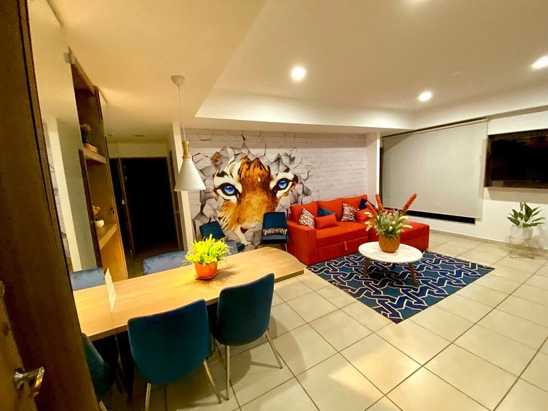 Unique 2 Bedroom, Pool and Fitness Center Design