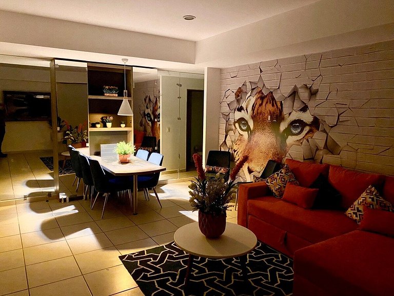 Unique 2 Bedroom, Pool and Fitness Center Design