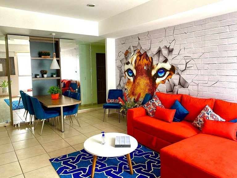 Unique 2 Bedroom, Pool and Fitness Center Design