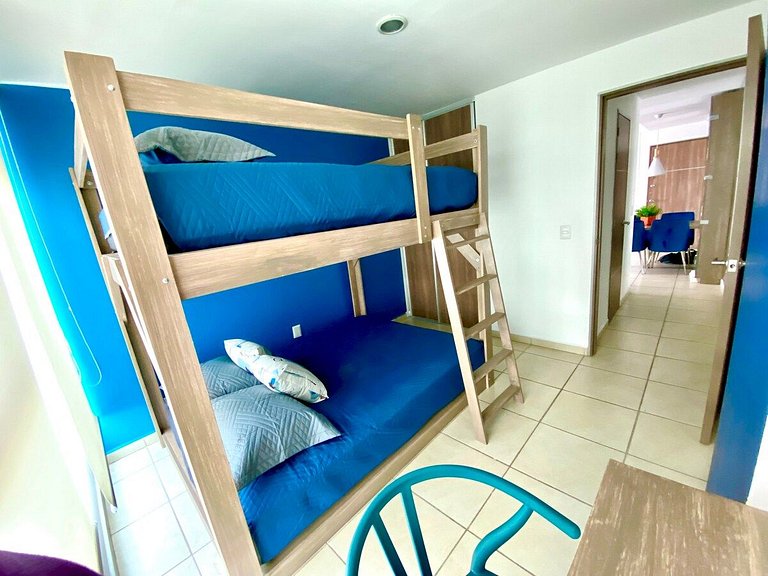 Unique 2 Bedroom, Pool and Fitness Center Design