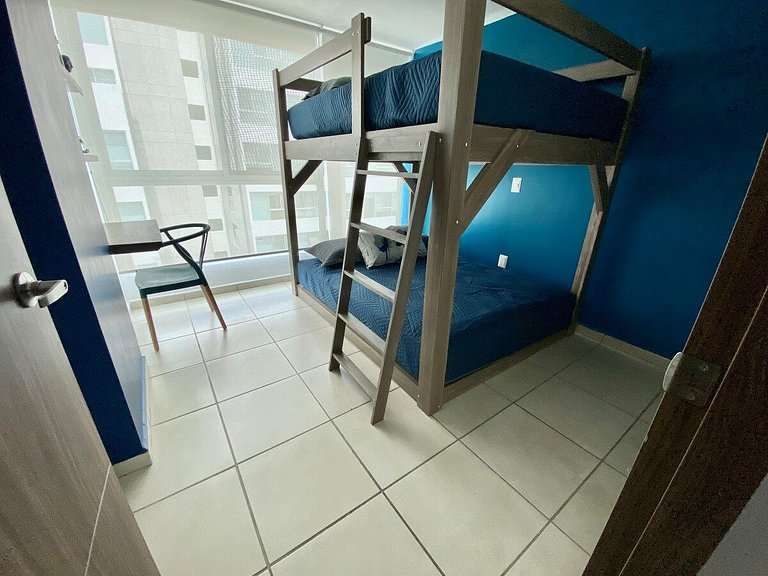 Unique 2 Bedroom, Pool and Fitness Center Design